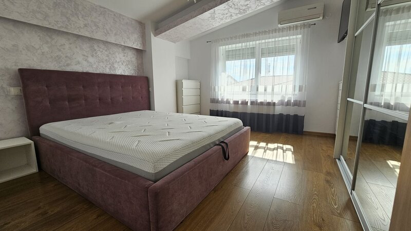 Trapezului, mobilat si utilat modern, 2012, loc parcare, centrala proprie